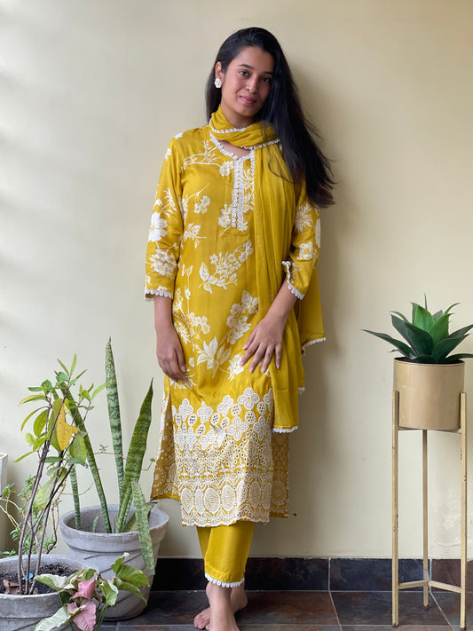Crayons Black Kantha Embroidery Handloom Cotton Wide Leg Pants – Madhurima  Bhattacharjee