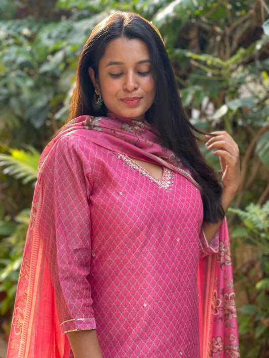 Kurta Sets - Buy Women Kurta Sets & Suit Sets Online for Women in India  -Myntra