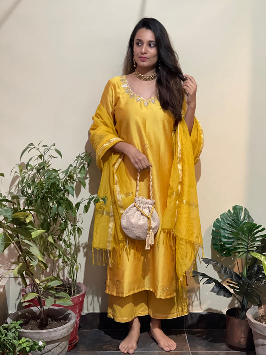 Bhayli Kurta Set  Buy Bhayli Women Silk Gold Embroidered Purple Kurta Pant  With Zari Crafted Dupatta Set of 3 Online  Nykaa Fashion